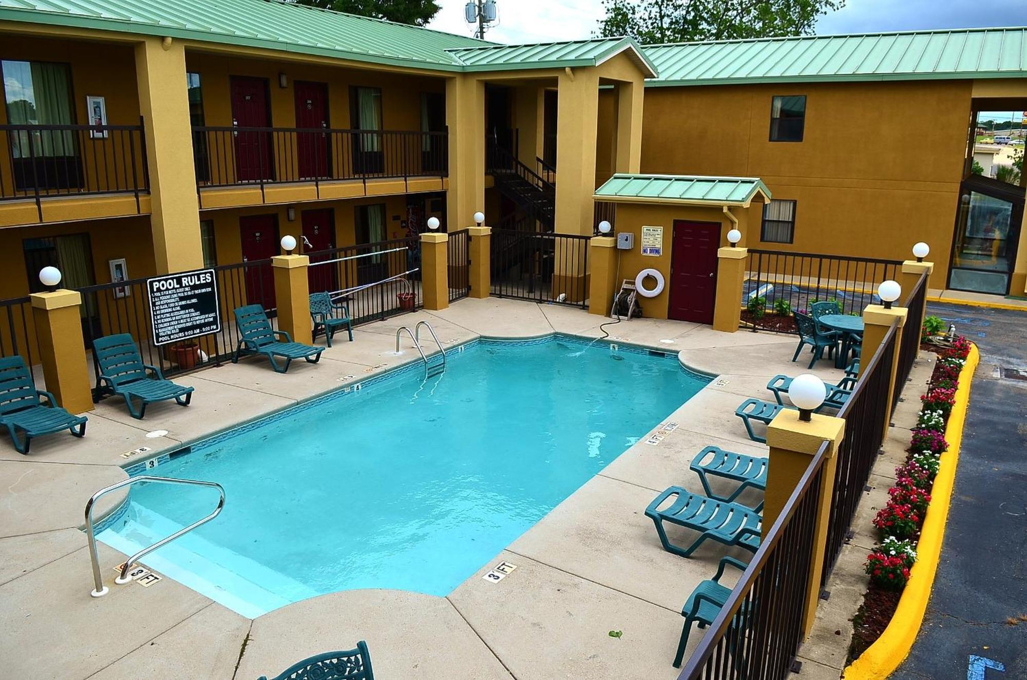 Executive Inn Opp Exterior foto