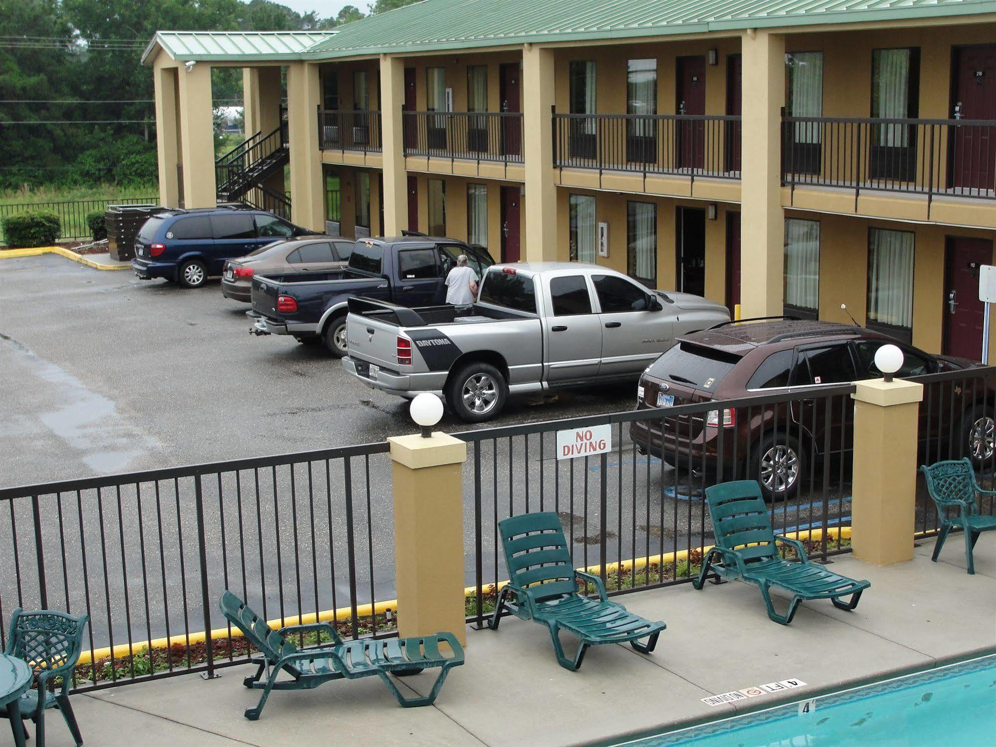 Executive Inn Opp Exterior foto
