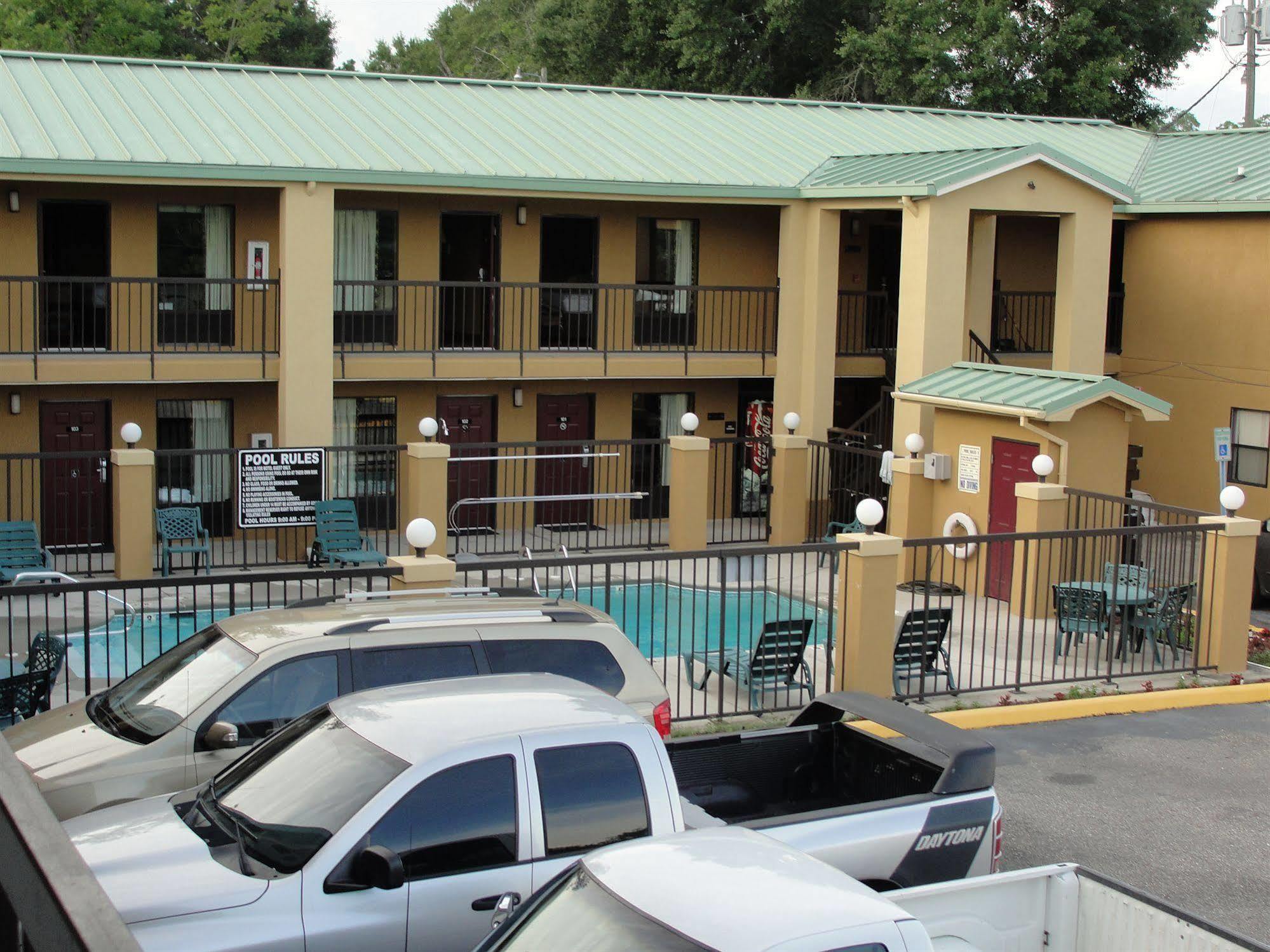 Executive Inn Opp Exterior foto